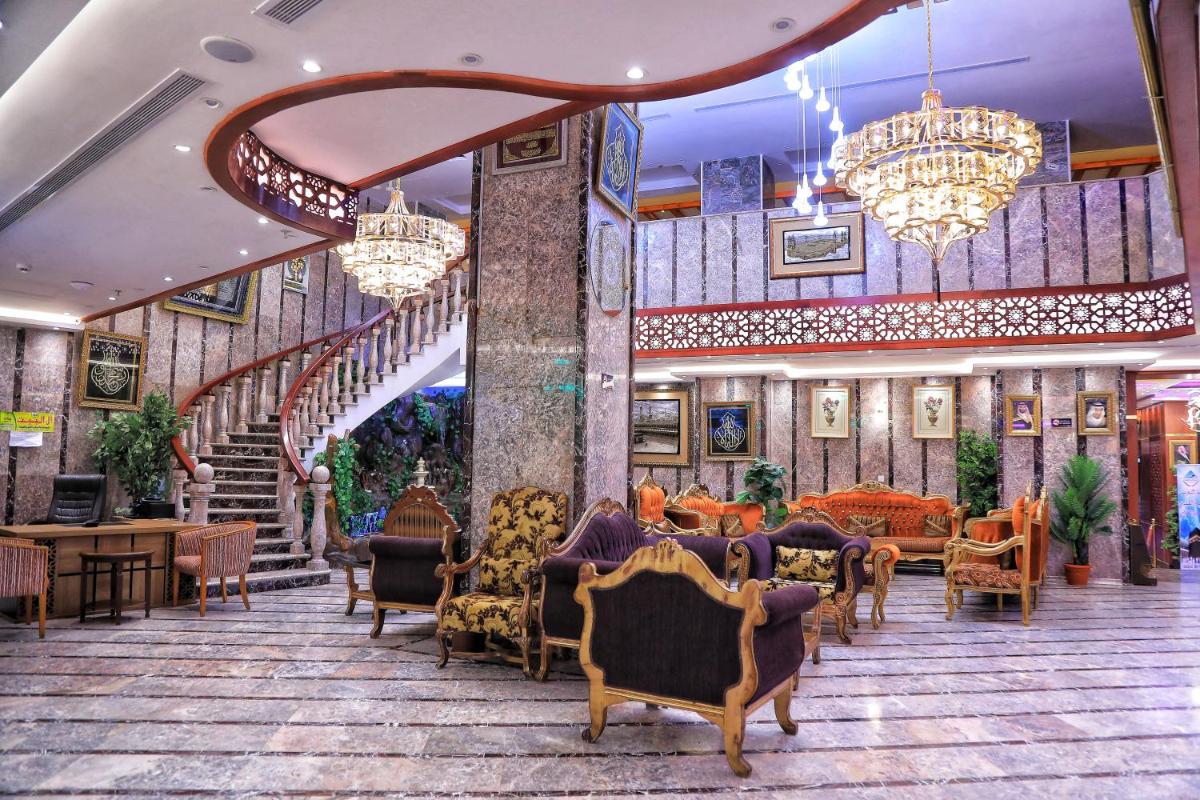 Popular attractions Area Nearby Property